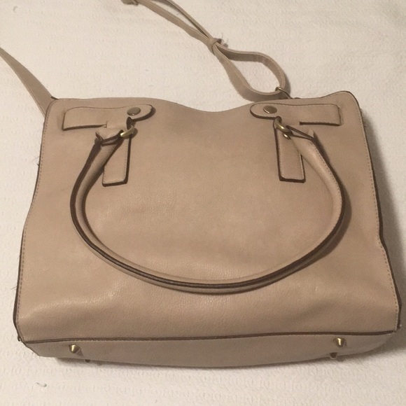 Kelly & Katie Purse - Picture 4 of 8